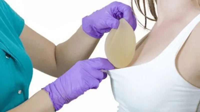 Ngực lép phải làm sao? 3 Cách tăng size vòng 1 hiệu quả 3