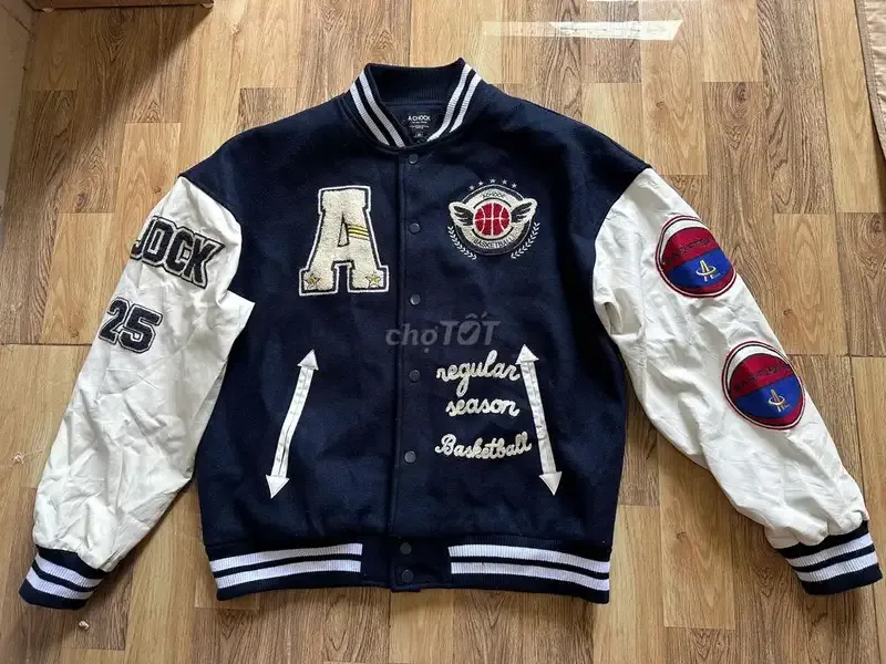 Những mẫu áo khoác bomber nam hiện nay 3