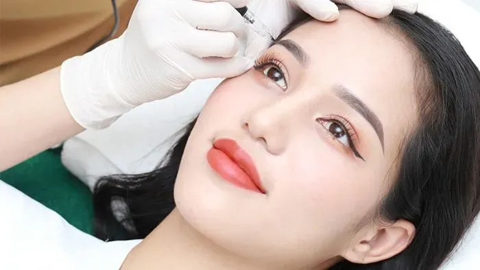Những lưu ý khi chăm sóc lông mày sau khi bong
