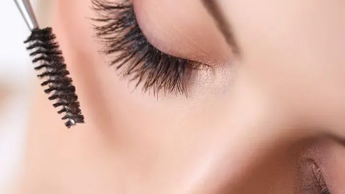Các câu hỏi xoay quanh cách làm lông mi dài