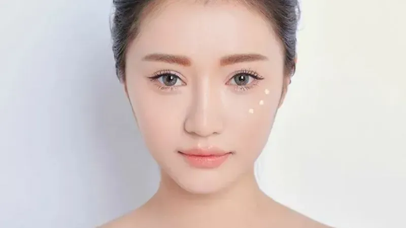 Các bước trang điểm giúp mặt tròn thon gọn chuẩn V-line