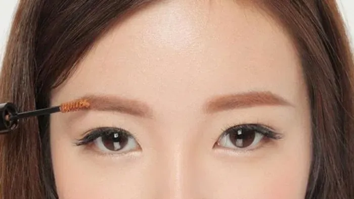 Những lưu ý khi làm chân mày ngang 