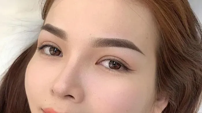 Phun chân mày Omber là gì?