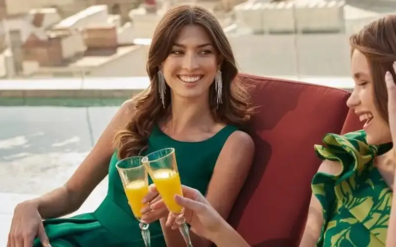 Đặc điểm của đầm cocktail 1