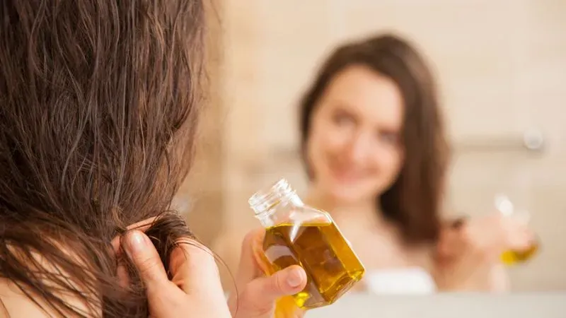 Dầu dưỡng tóc là gì?