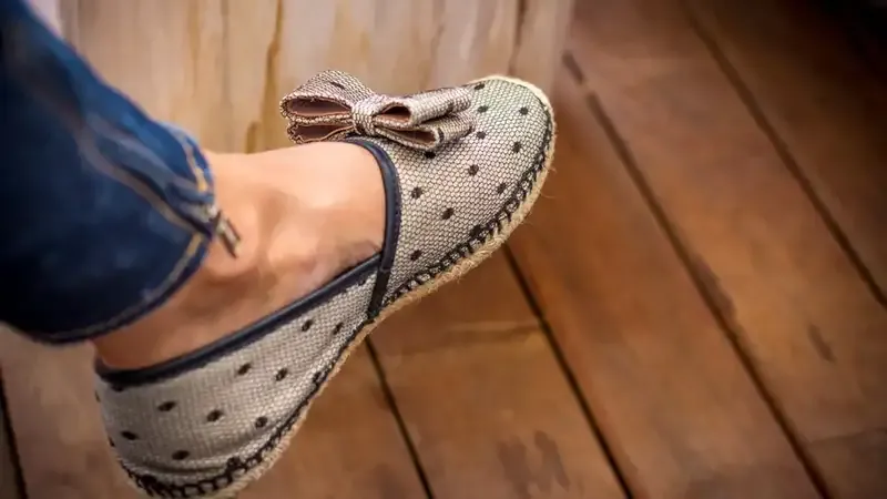 Cách phối đồ đẹp với giày espadrilles 1