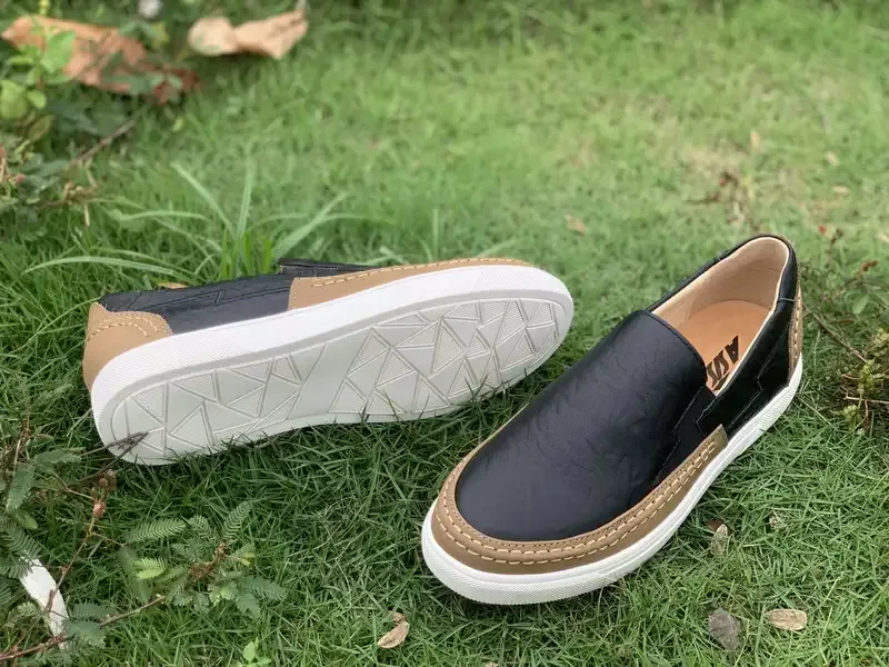 Những mẫu giày slip-on phù hợp cho mọi lứa tuổi 4