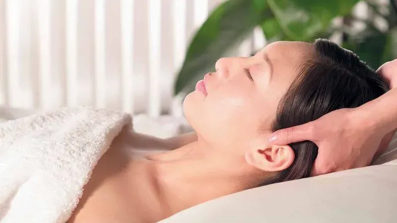 Các động tác hiệu quả công dụng của massage mặt