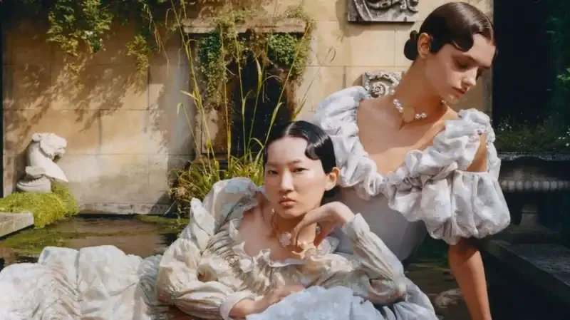 Giới thiệu về váy mùa xuân 1