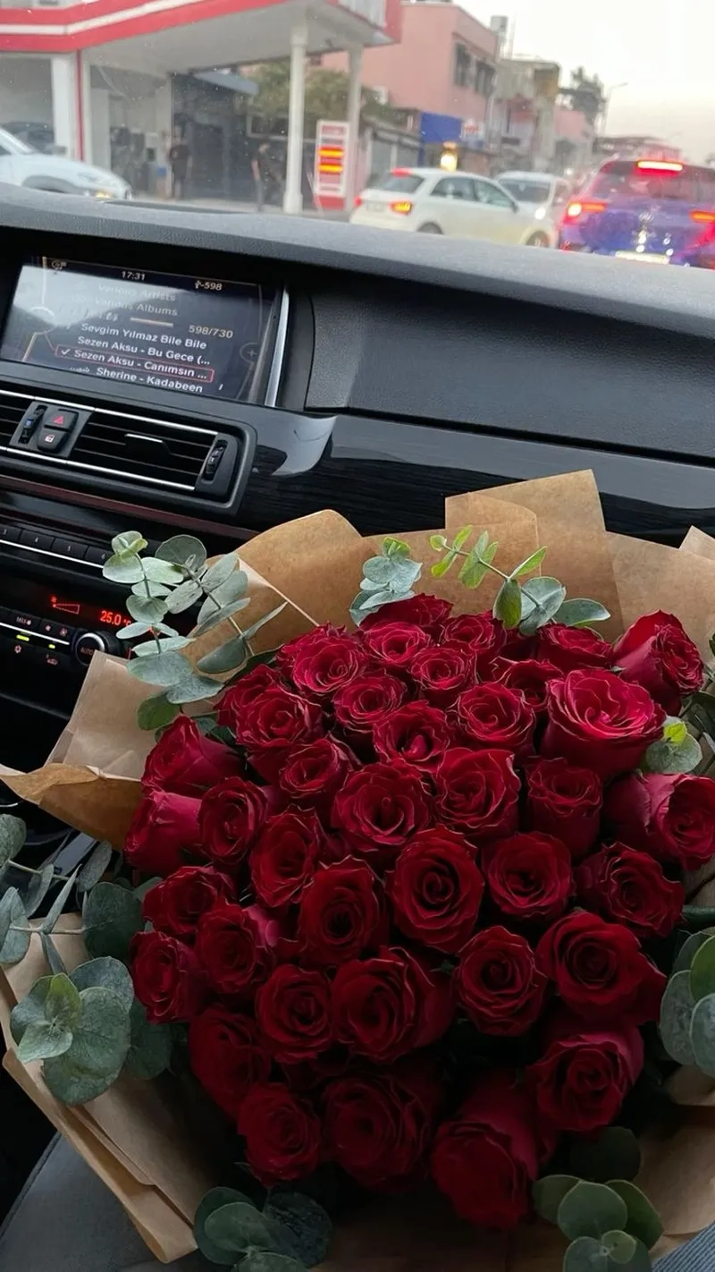 Sự nồng nàn và đam mê trong ảnh hoa hồng đỏ