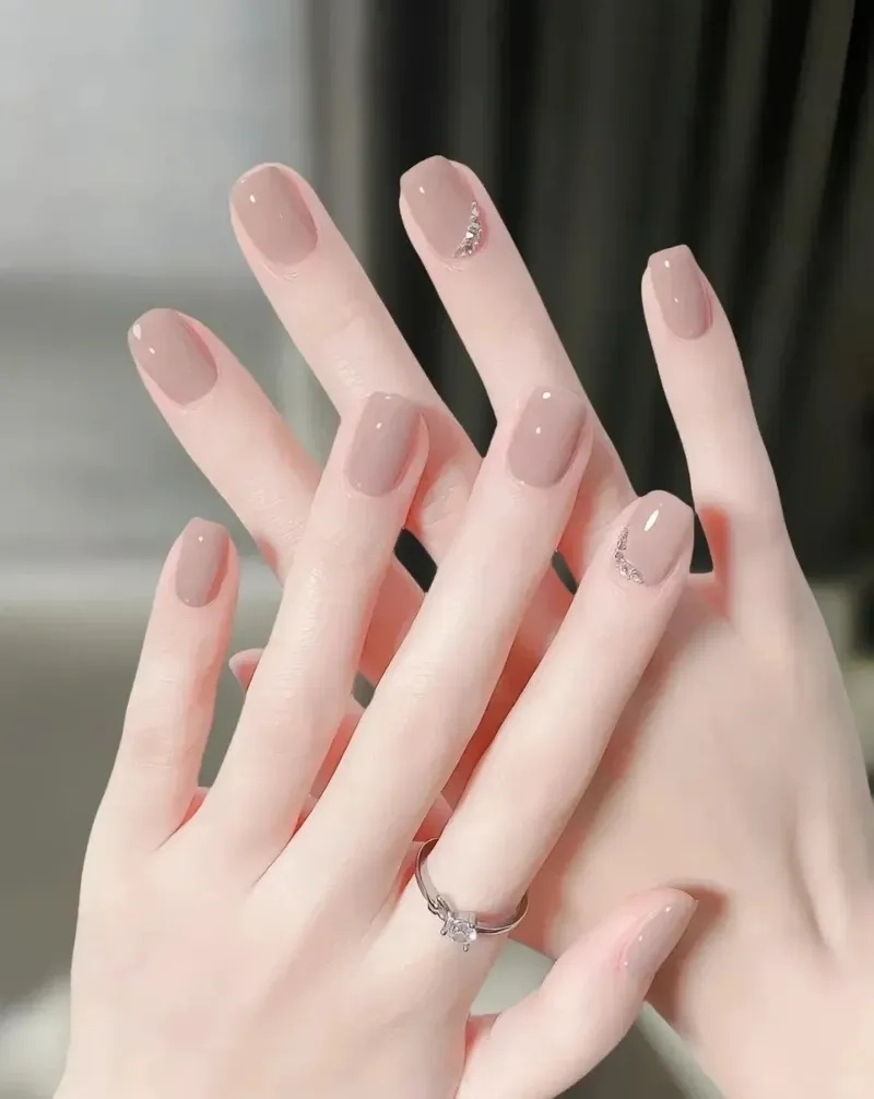 Xinh xắn với kiểu móng tay đơn giản đẹp trẻ trung