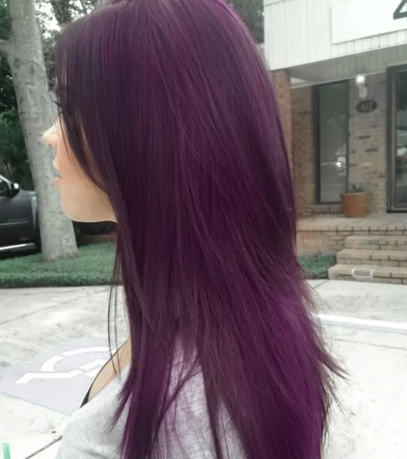 Màu tím đỏ cho vẻ đẹp cuốn hút và trẻ trung