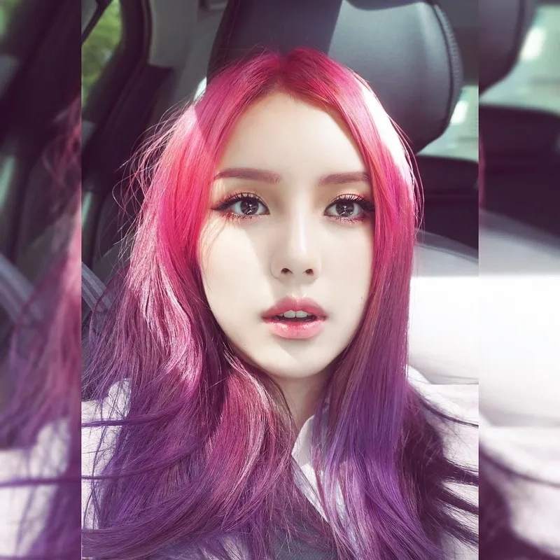 Màu tóc hồng tím tạo phong cách phá cách và cuốn hút