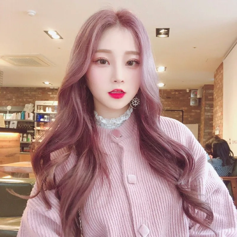 Nhuộm tím hồng mang lại diện mạo mới mẻ và cuốn hút