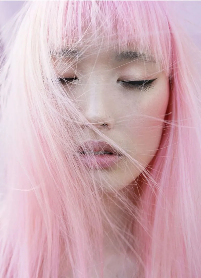 Nhuộm tóc hồng khói mang đến vibe thời trang