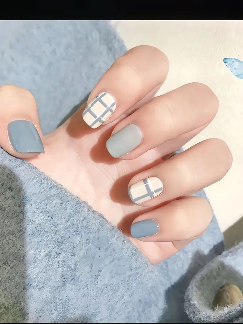 Tự tin khoe phong cách với nail đẹp đơn giản