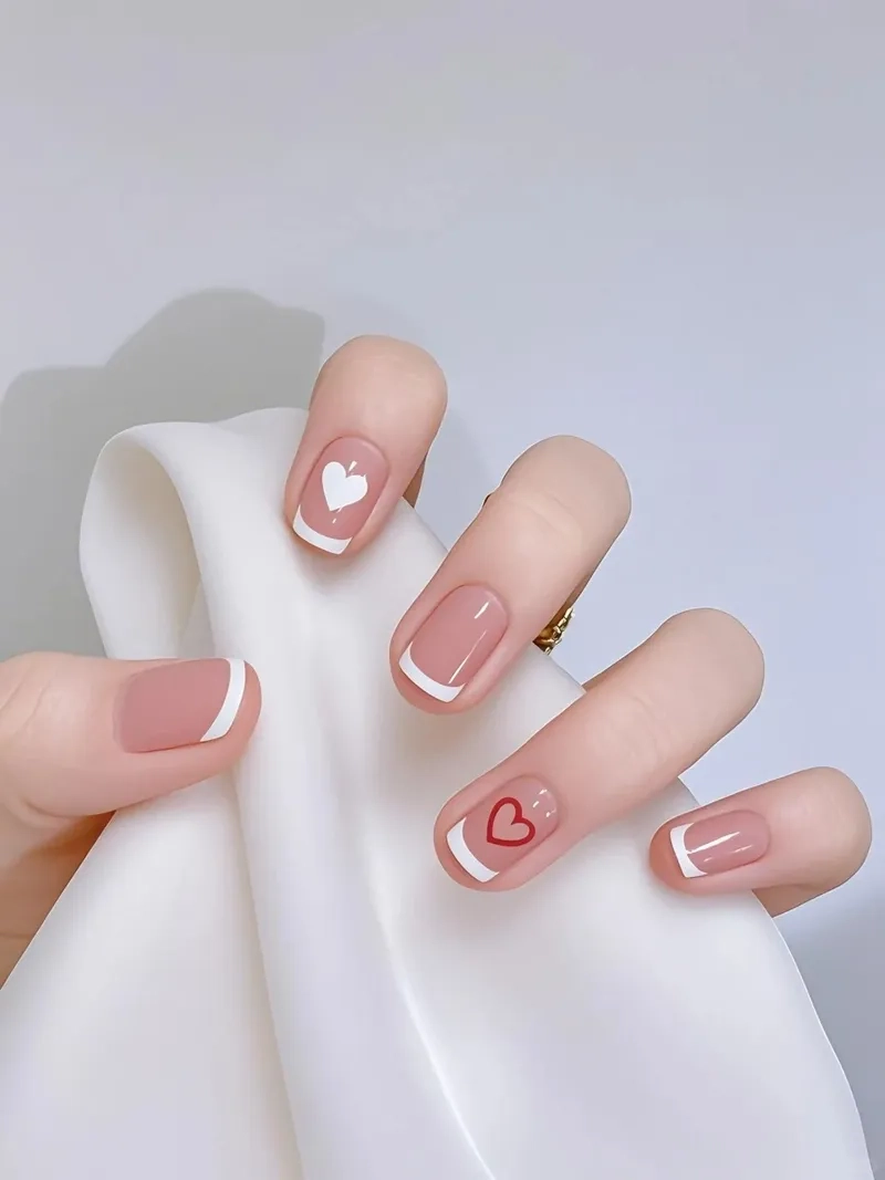 Mẫu fen đầu móng độc lạ giúp bạn nổi bật giữa đám đông