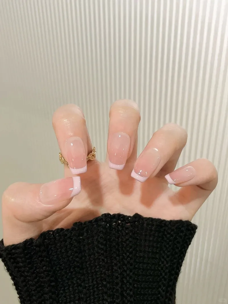 Mẫu nail đầu móng đẹp làm say lòng mọi ánh nhìn