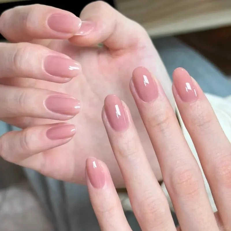 Gợi ý mẫu nail đơn giản cho móng ngắn hợp mọi độ tuổi