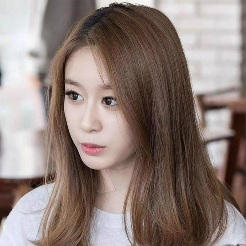 Nâu lạnh mang lại vẻ đẹp tinh tế cho mái tóc