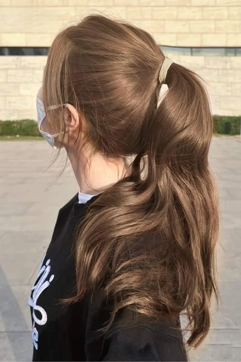 Màu nâu lạnh nữ tạo điểm nhấn cho phái đẹp