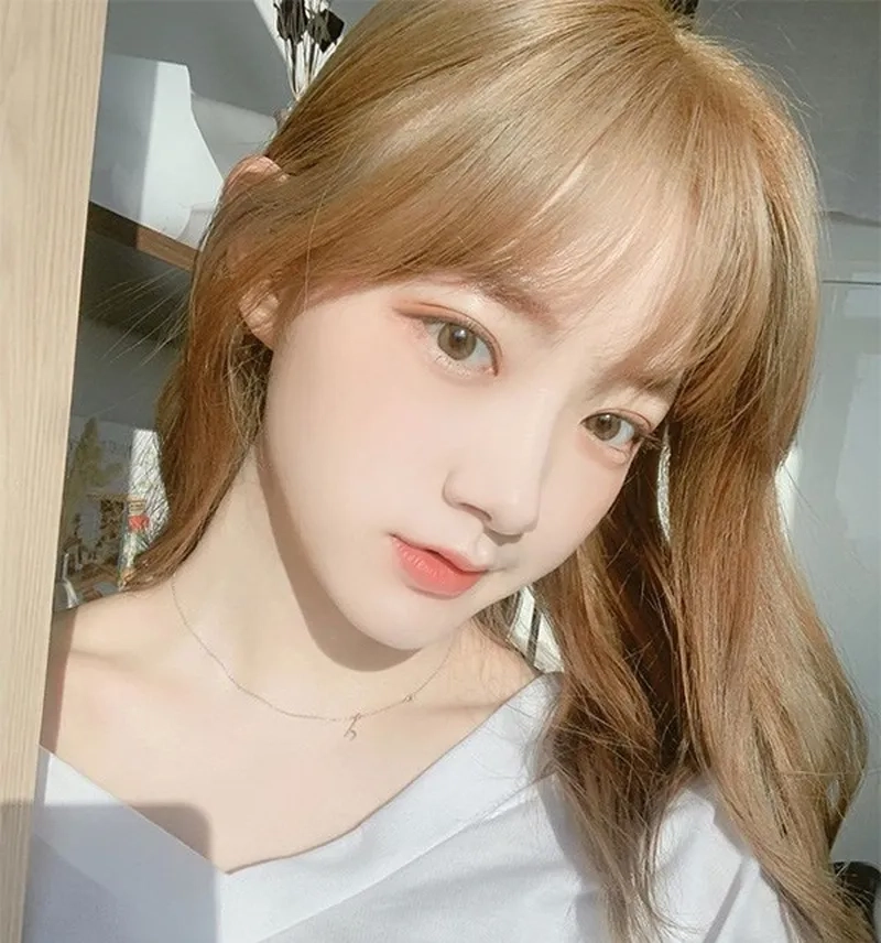 Tỏa sáng với màu nâu tây thời thượng và sang trọng