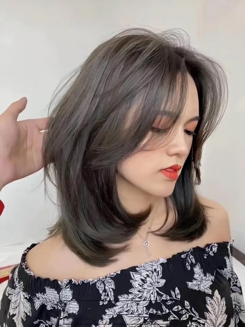 Tóc đẹp mọi lúc với màu chuẩn màu tóc nâu trà tự nhiên