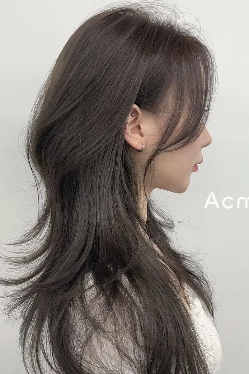 Sành điệu và trẻ trung cùng tóc nâu trà thời thượng