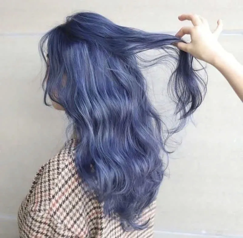 Màu tím xanh khói mang lại vẻ ngoài thời thượng và nổi bật