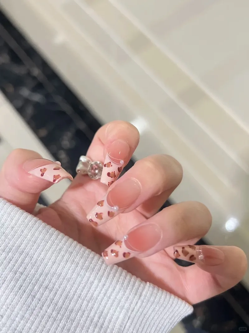 Khám phá đa dạng kiểu dáng trong các mẫu móng tay bò sữa đẹp