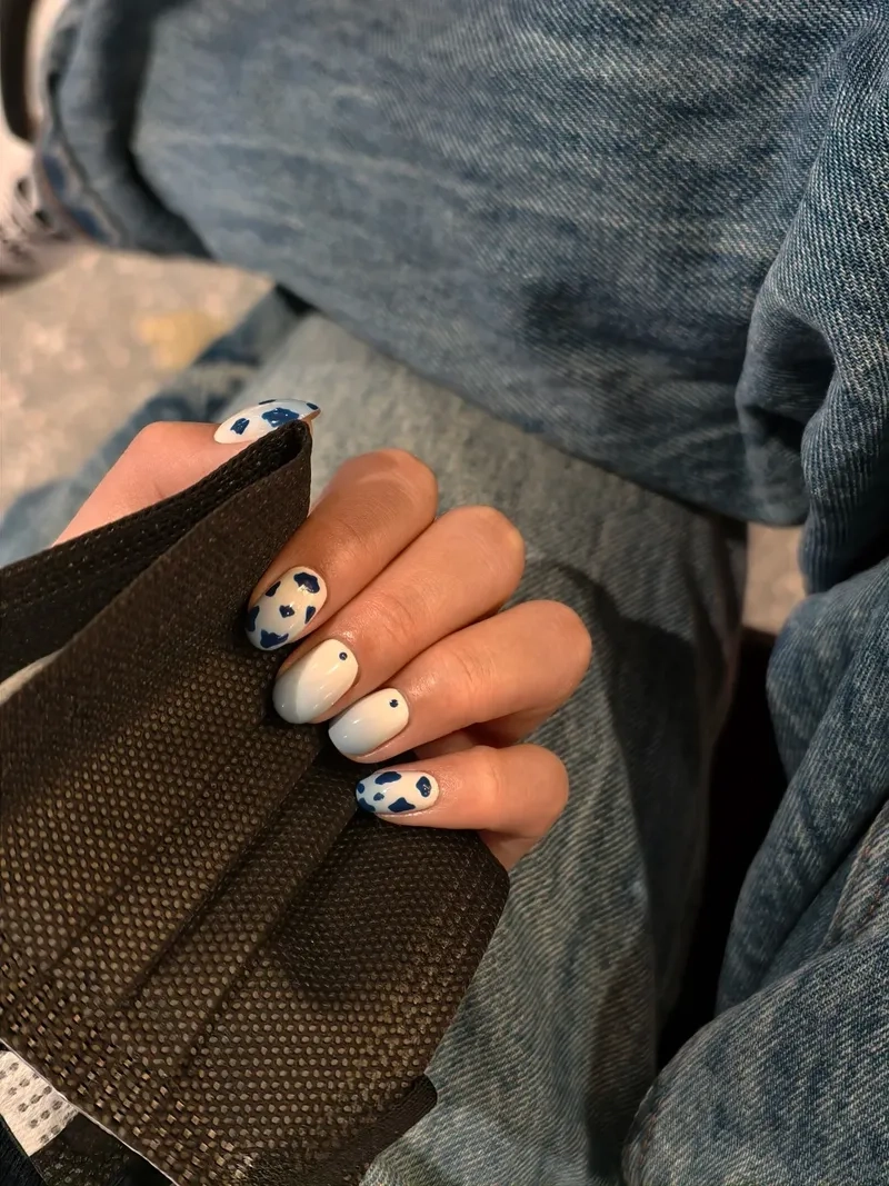 Bộ sưu tập đặc sắc với các mẫu nail bò sữa cá tính và thời trang