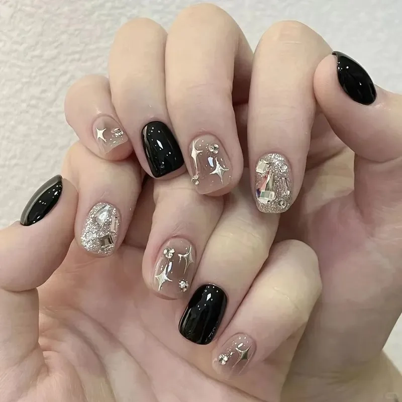 Sưu tập ngay các mẫu nail cá tính đẹp không tưởng