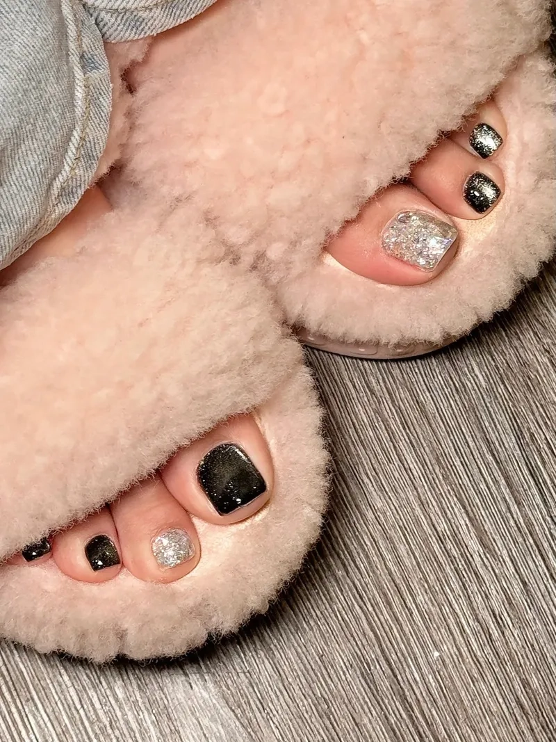 Bí quyết chọn màu nail cho chân đen thêm cuốn hút