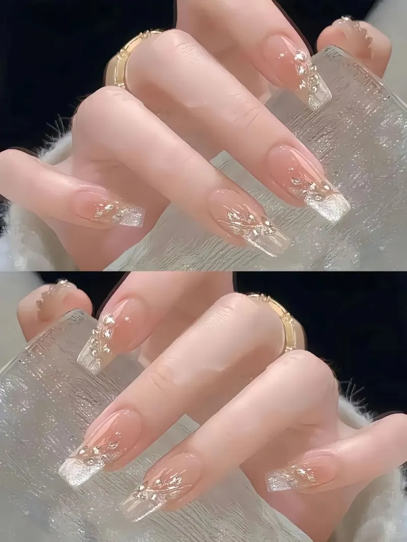 Tinh tế và sang trọng với mẫu móng dài đẹp