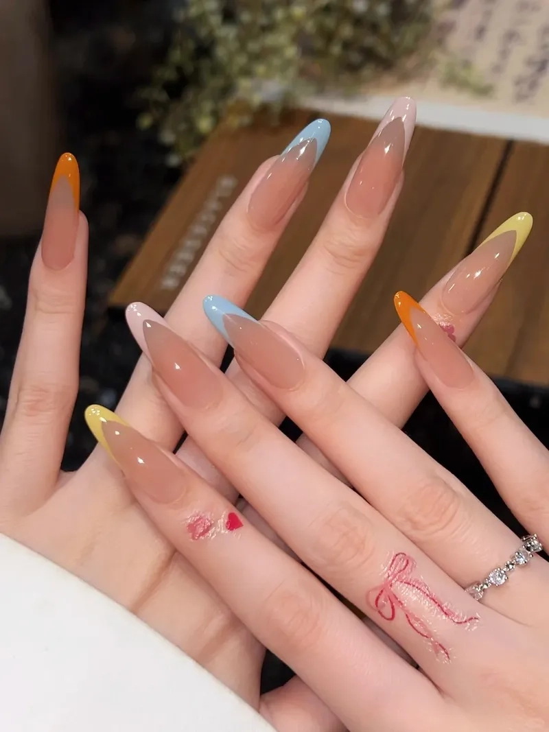 Dịu dàng với mẫu nail cute dài ngọt ngào