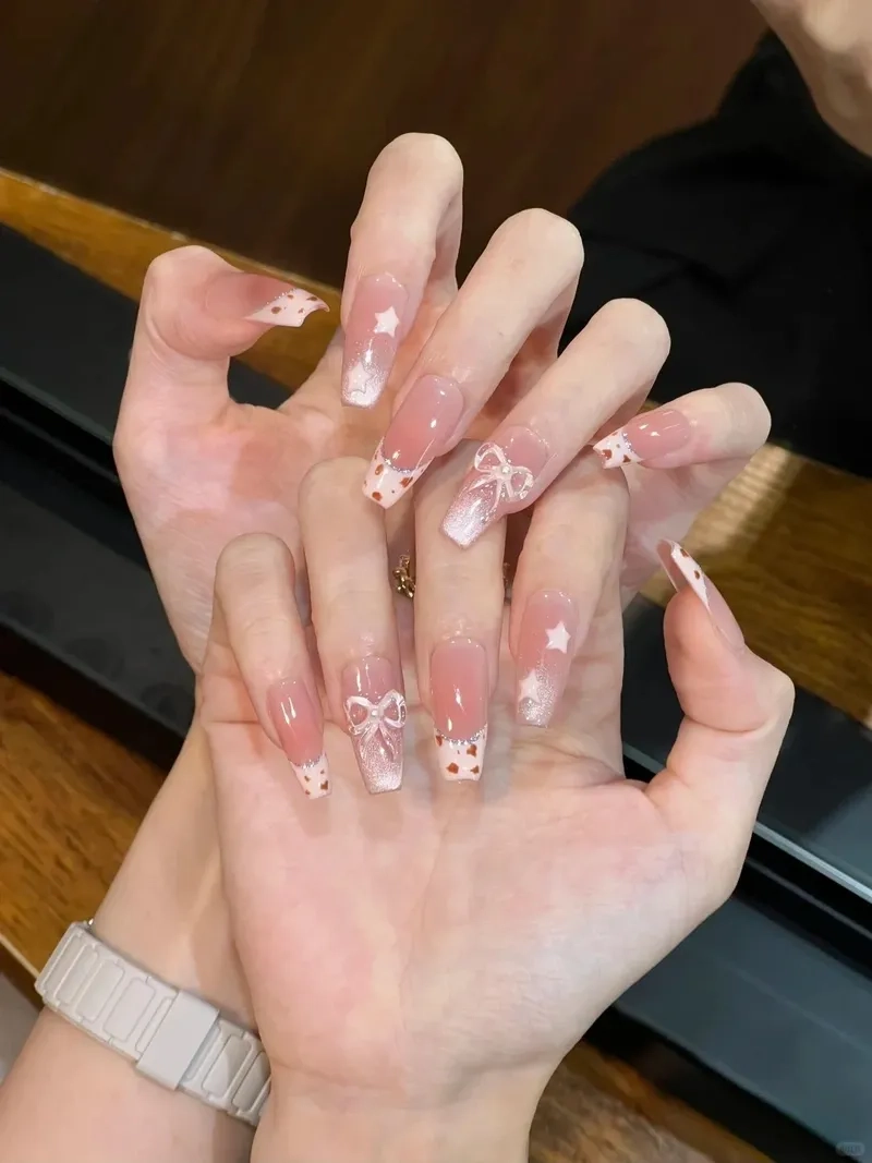 Bắt mắt và thời thượng với mẫu nail đẹp dài