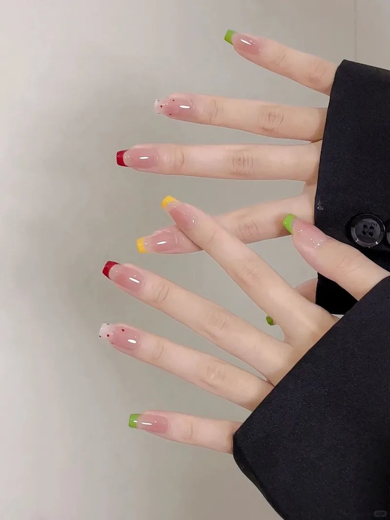 Đơn giản và tinh tế cùng nail dài đơn giản