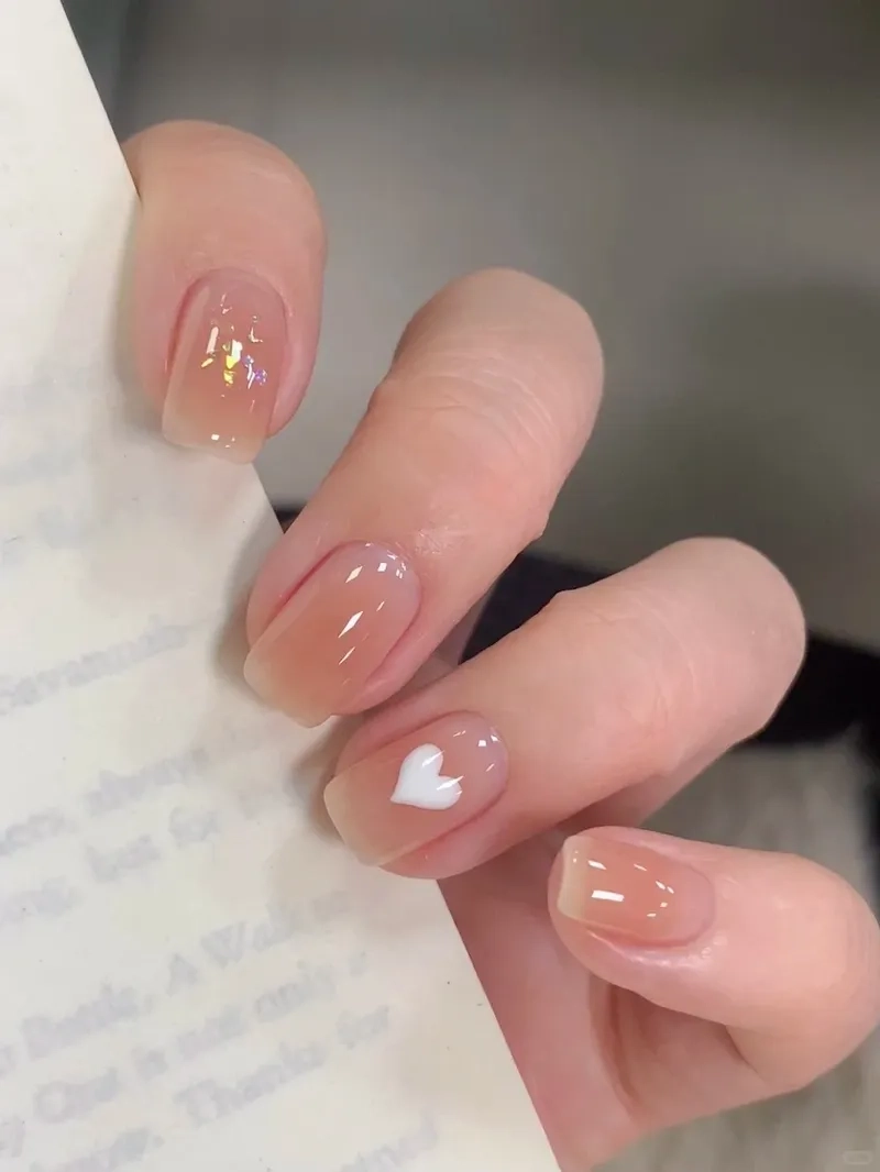 Ngọt ngào và xinh xắn với những mẫu móng tay đẹp cho học sinh