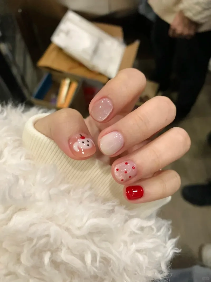 Tinh tế và độc đáo cùng các mẫu nail noel đẹp cho nàng