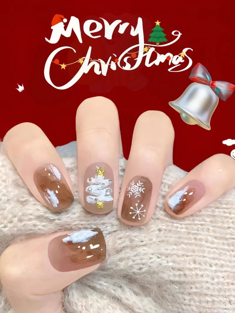 Tạo điểm nhấn đón mùa với hình nail noel ấn tượng