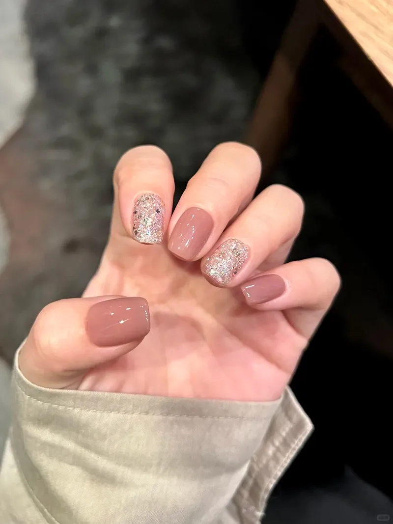Biến hóa đa dạng với nail tông nude chuẩn Hàn Quốc
