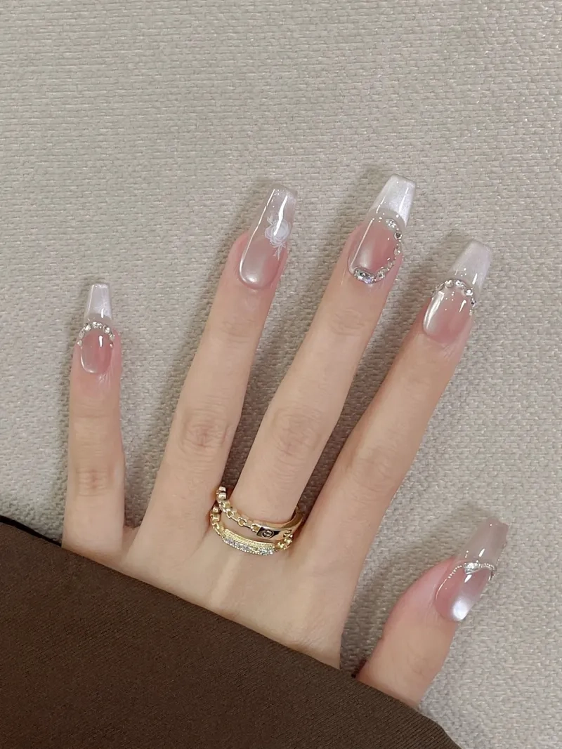 Làm đẹp nhanh gọn với các mẫu nail đẹp cho móng vuông yêu thích nhất