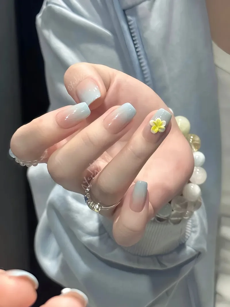 Bộ sưu tập phong phú cho mẫu nail đẹp móng vuông đa dạng sắc màu