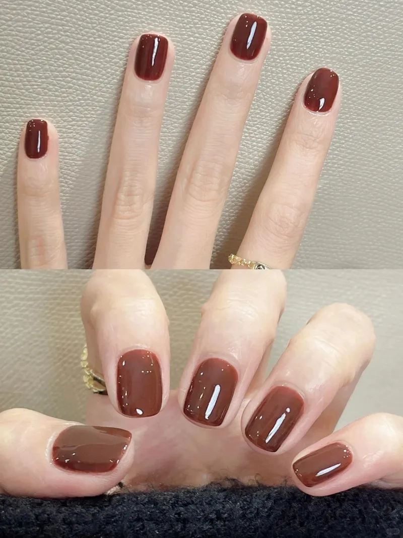 Nổi bật thanh lịch cùng các mẫu nail trơn đẹp