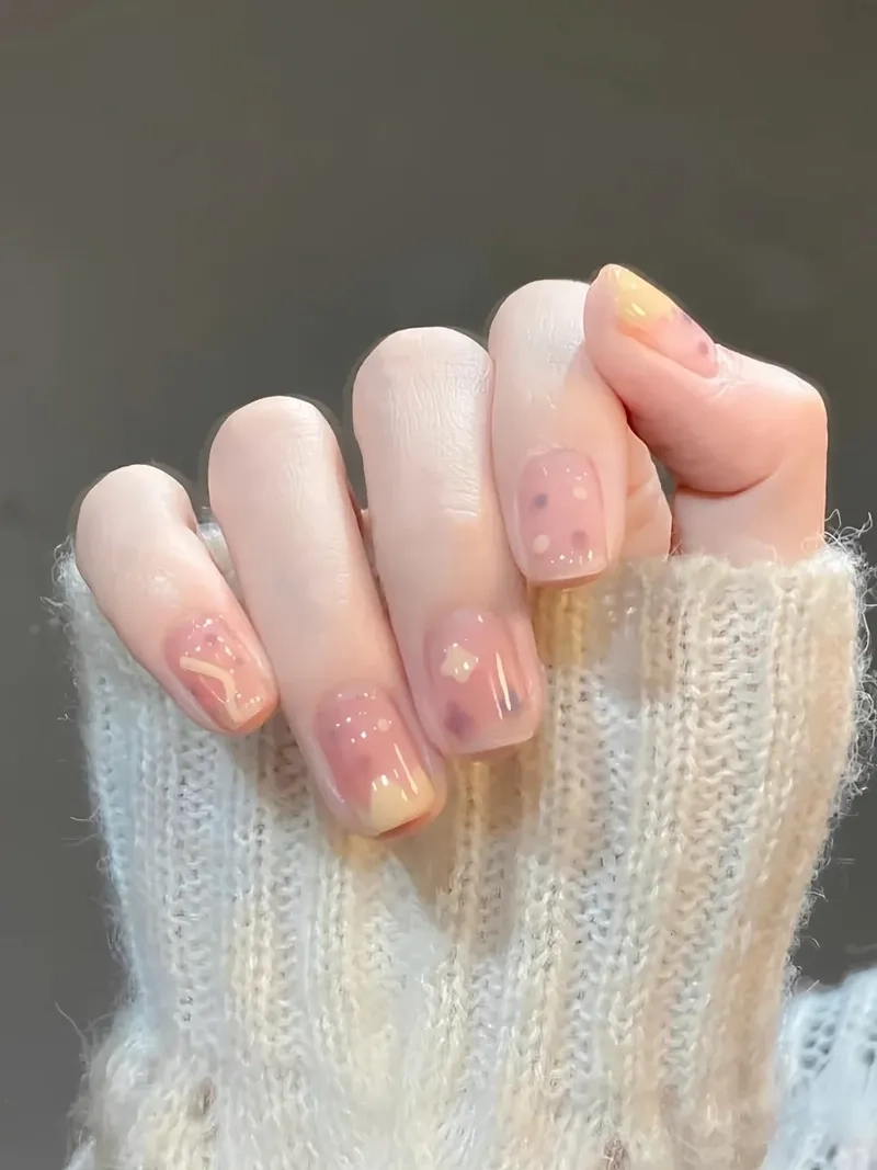 Gợi ý mẫu nail đẹp vuông cho nàng mê sự tinh tế