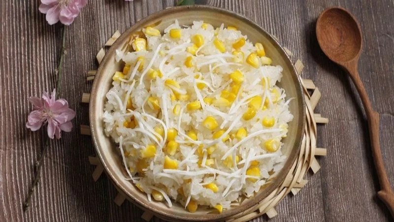 Xôi bắp – Thực phẩm nếp nên kiêng tuyệt đối sau phẫu thuật