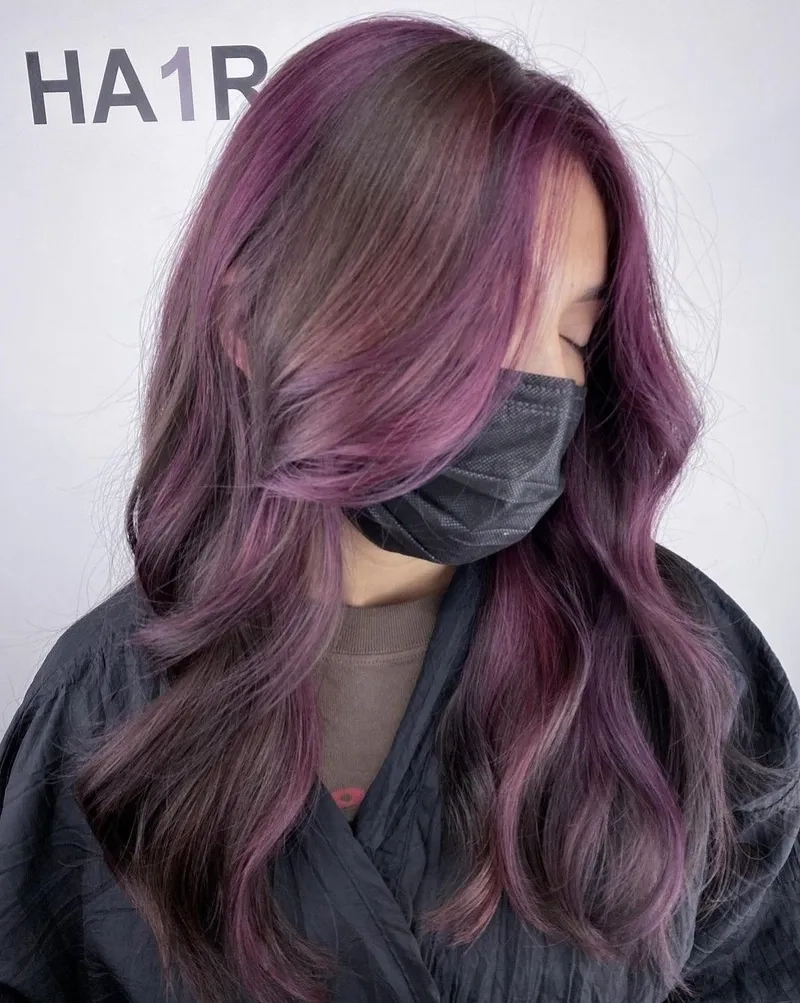 Tóc bạn sẽ nổi bật hơn với nhuộm tóc light siêu chất