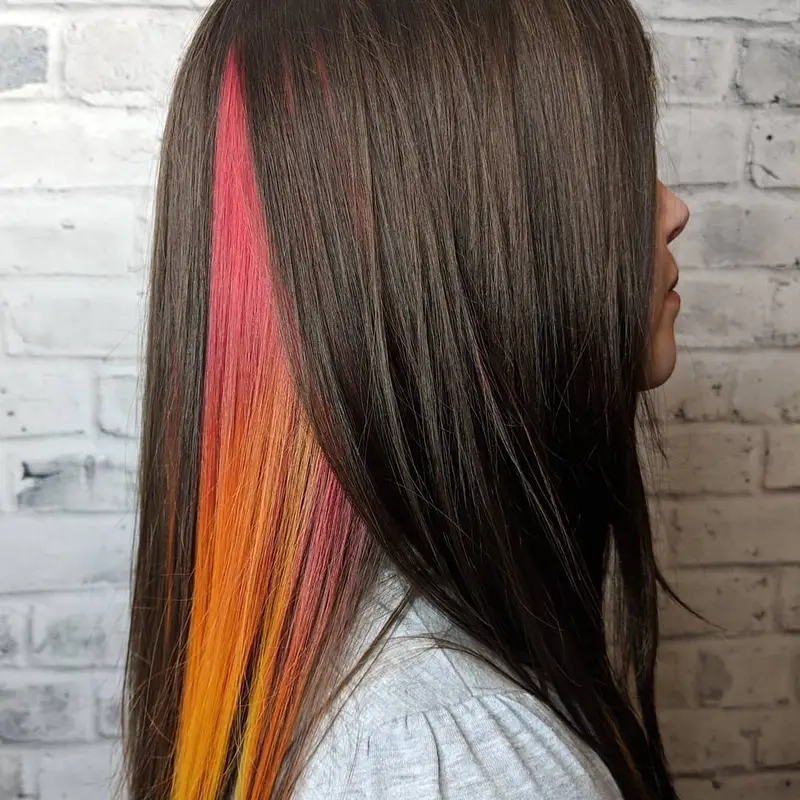 Bí ẩn và cá tính với kiểu nhuộm highlight ẩn sau gáy ấn tượng